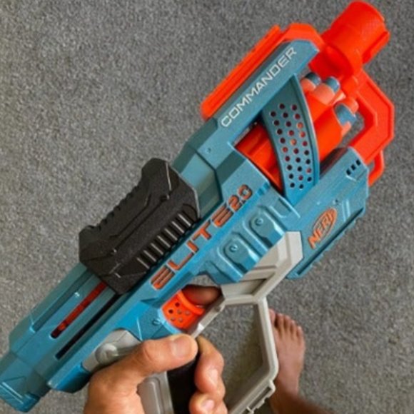 Nerf Elite 2.0 Commander RD-6, Includes 12 Official Nerf Elite Darts, Ages 8+ - Picture 5 of 5